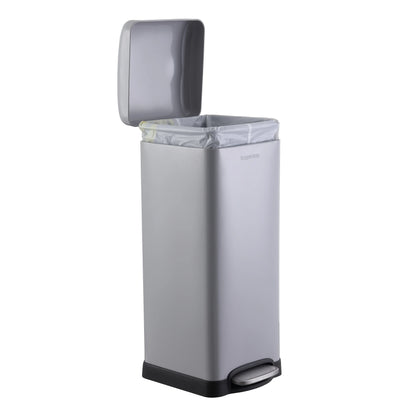 happimess Betty Retro 8-Gallon Step-Open Trash Can
