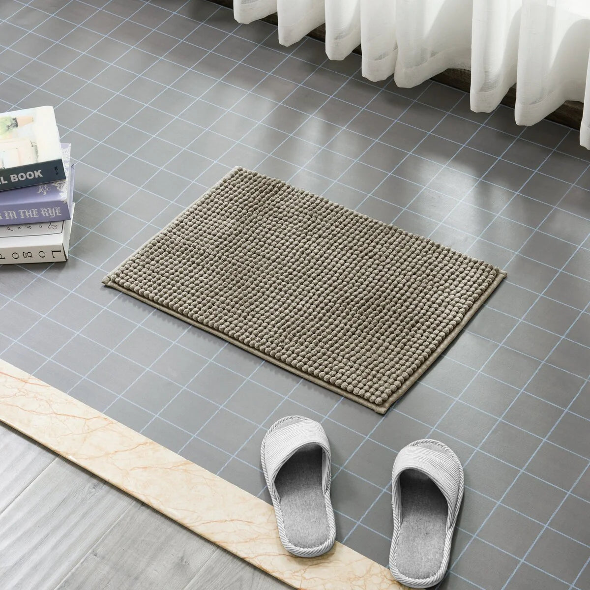 Subrtex Luxury Chenille Bath Rugs Soft Bathroom Mats