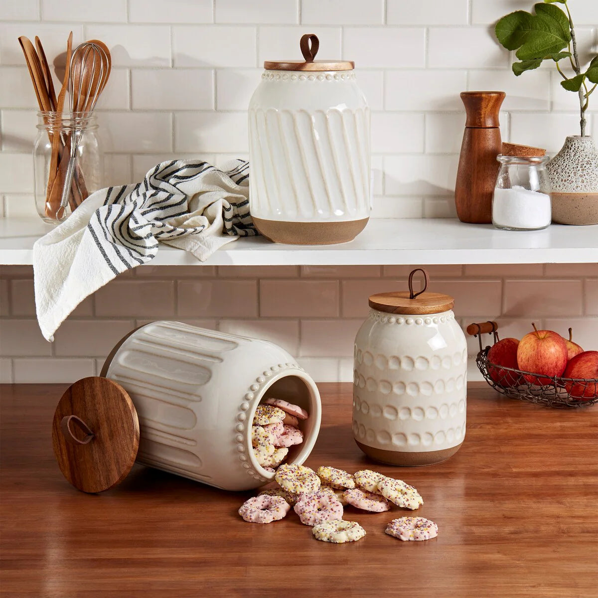 Tabletops Gallery 3PC Ziggy Canisters with Acacia Wood Lid