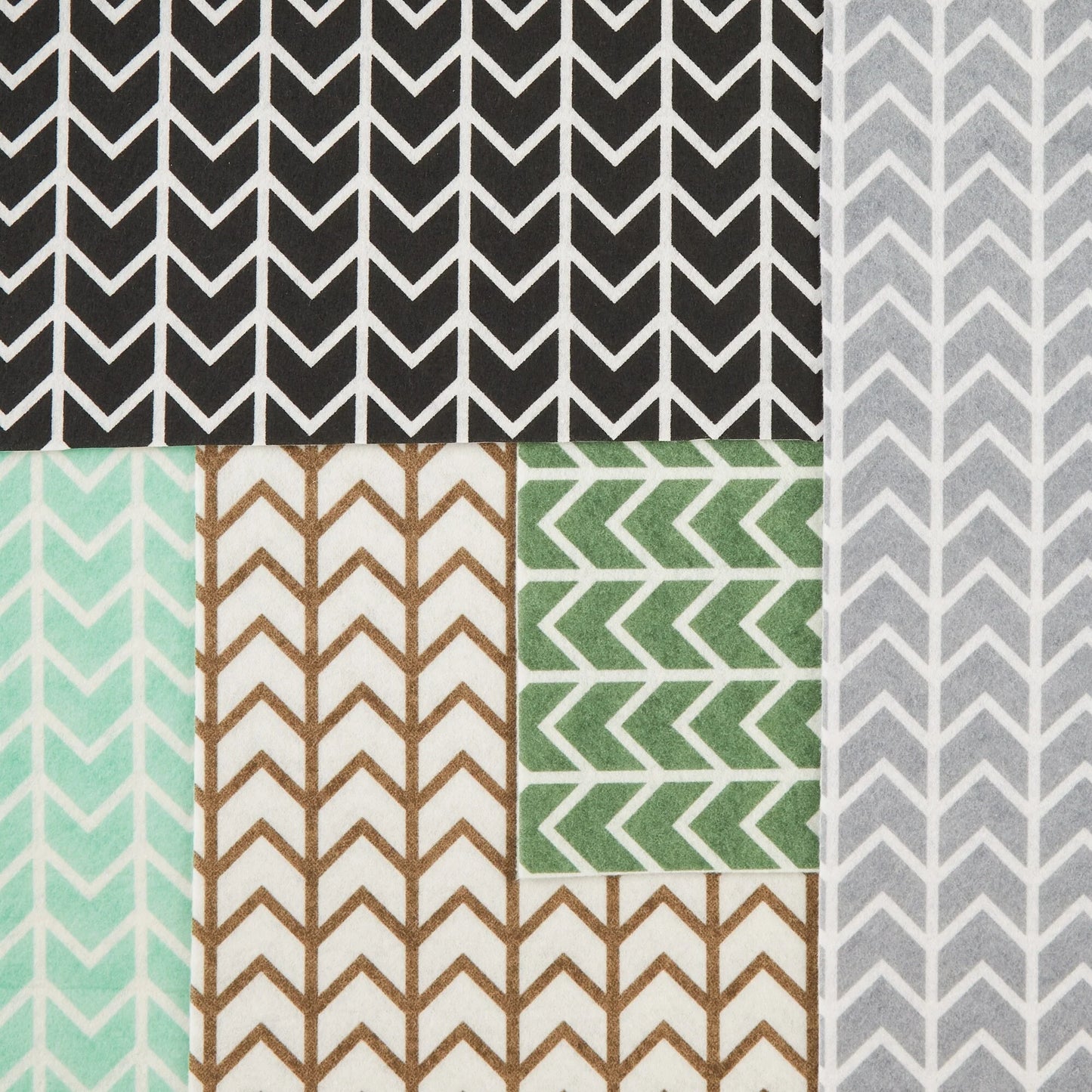DII Grey Lattice Shelf Liner (Set of 2)
