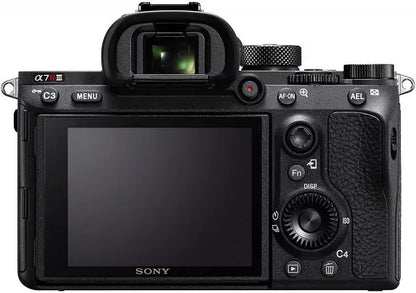 Sony a7R III Mirrorless Camera: 42.4MP Full Frame High Resolution Interchangeable Lens Digital Camera with Front End LSI Image Processor, 4K HDR Video and 3" LCD Screen - ILCE7RM3/B Body, Black