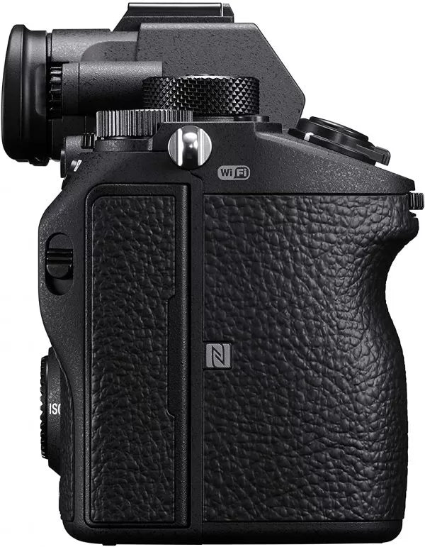 Sony a7R III Mirrorless Camera: 42.4MP Full Frame High Resolution Interchangeable Lens Digital Camera with Front End LSI Image Processor, 4K HDR Video and 3" LCD Screen - ILCE7RM3/B Body, Black